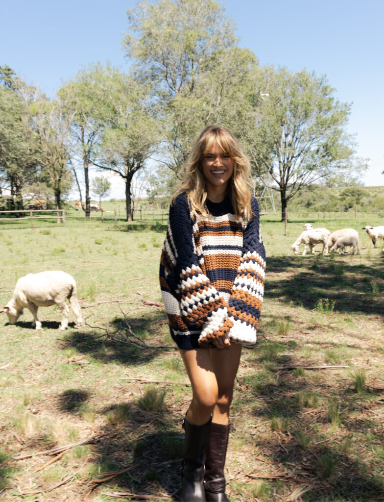 SWEATER EARTH